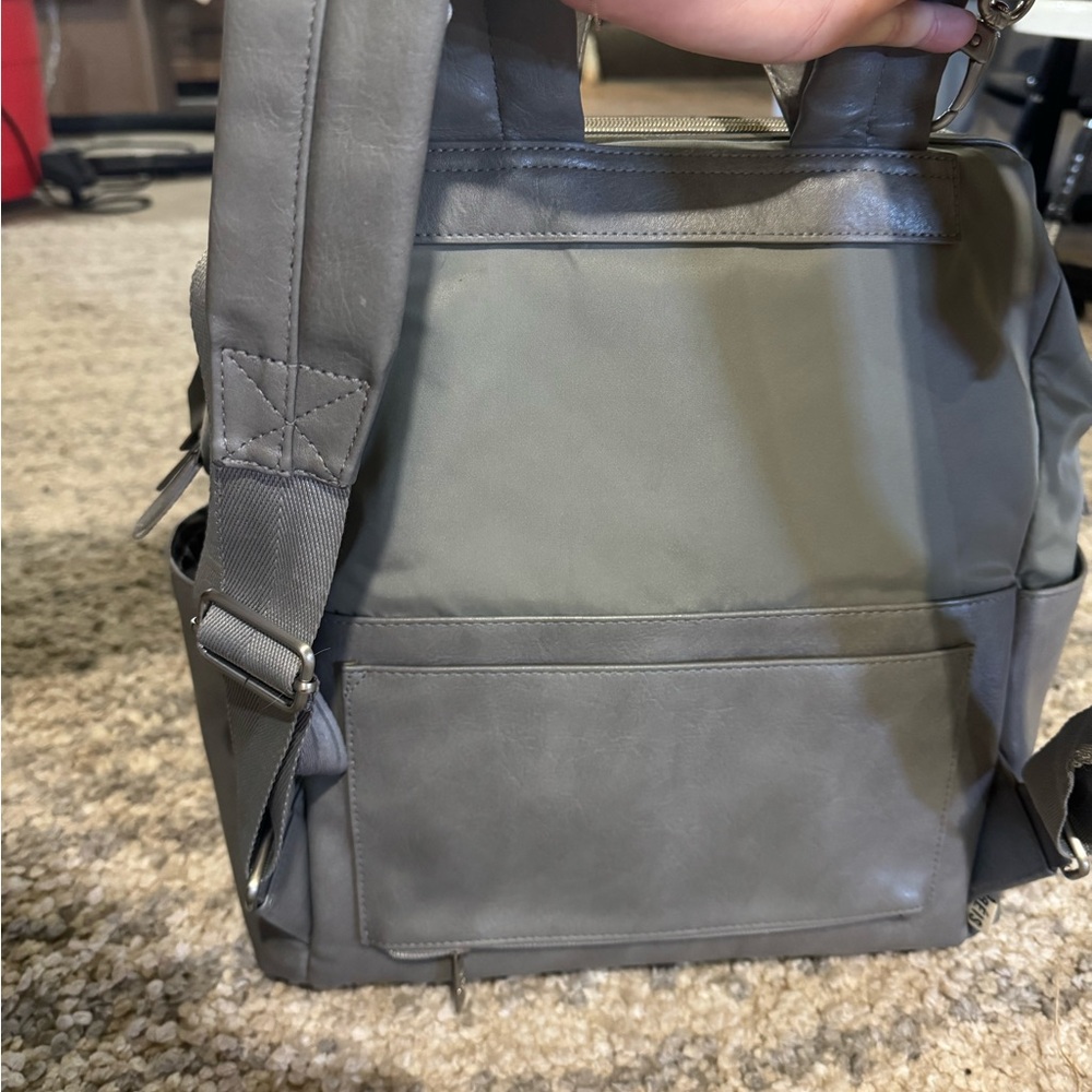 Beis diaper backpack - Picture 3 of 7